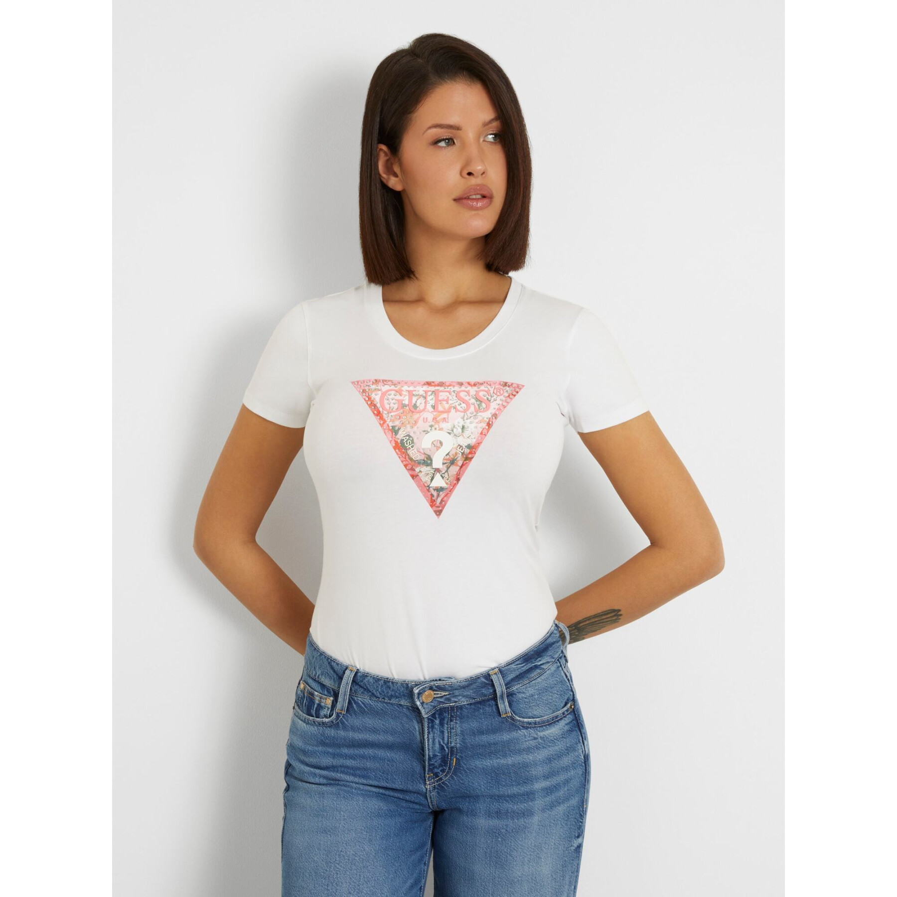 T-shirt femme Guess Triangle